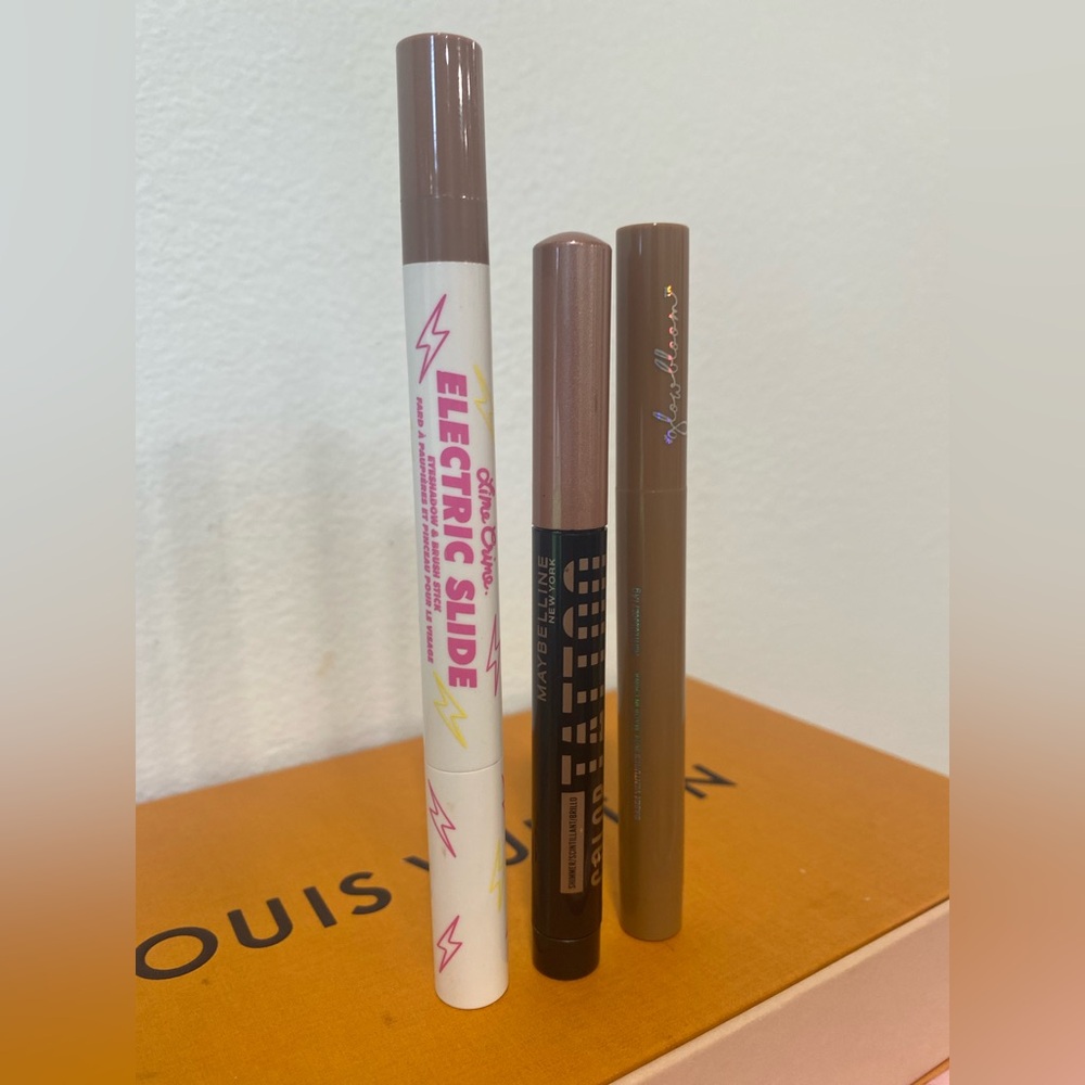 3 Eye Shadow Sticks Tans/Neutrals Full size. Mixed brands